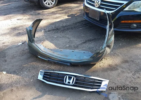 2009 Honda Accord 2.4 Ex-L z USA, uszkodzony, nr VIN 1HGCP26869A054106